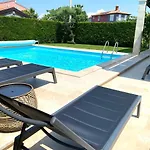 Divina With Private Heated Pool Πούλα