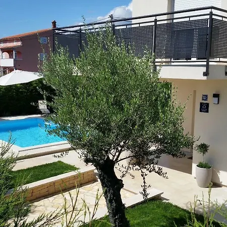 Divina With Private Heated Pool *