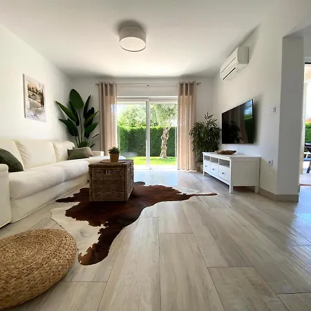 Divina With Private Heated Pool * Pula